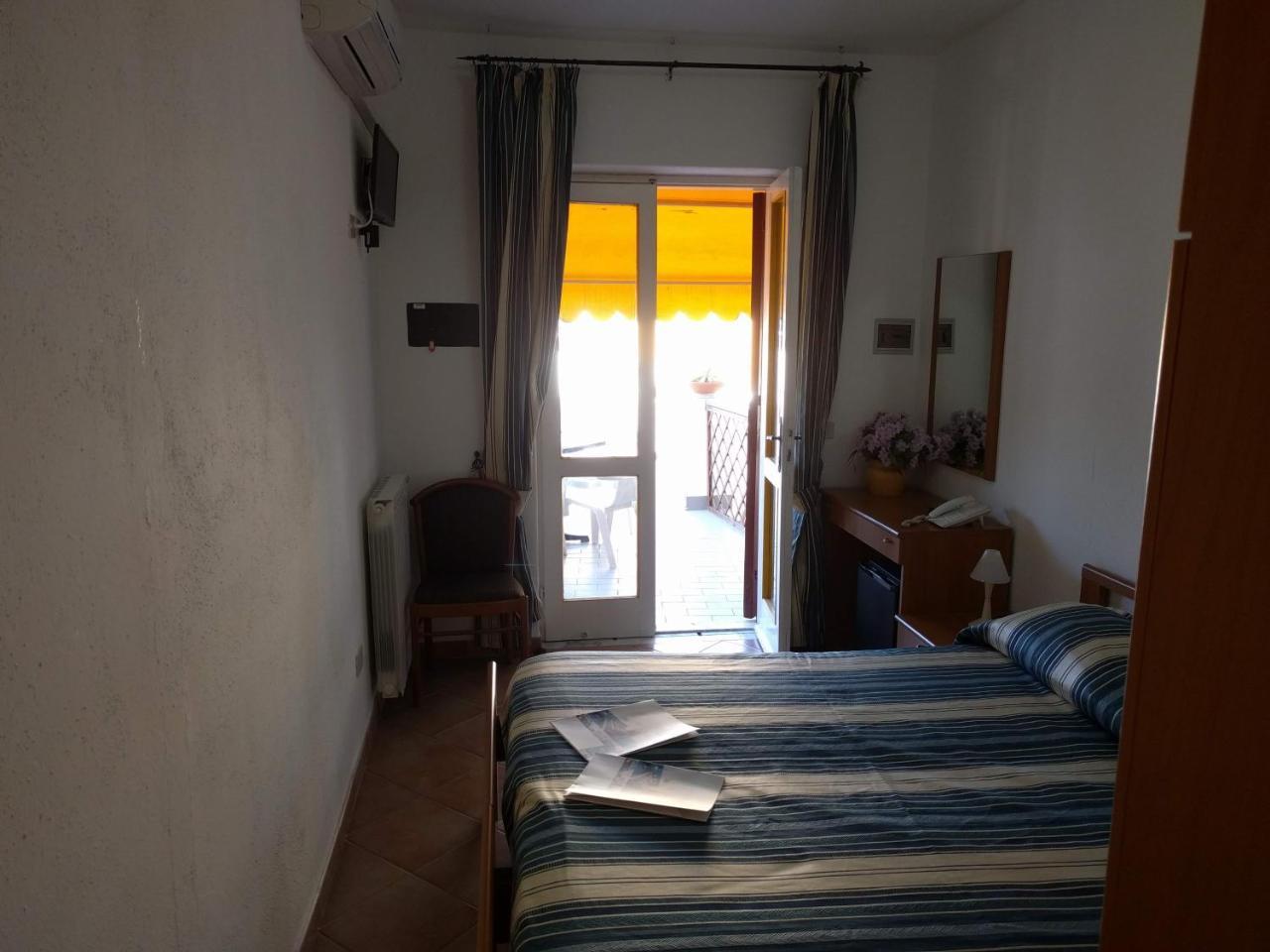 Hotel Conte - S. Angelo Bay Serrara Fontana Ngoại thất bức ảnh